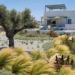The Nine Graces- Celine, Elegant House With Pool, Garden & Rooftop