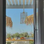The Nine Graces- Celine, Elegant House With Pool, Garden & Rooftop Villa