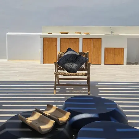 Villa The Nine Graces- Celine, Elegant House With Pool, Garden & Rooftop Kastraki (Naxos)