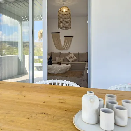 Villa The Nine Graces- Celine, Elegant House With Pool, Garden & Rooftop Kastrákion