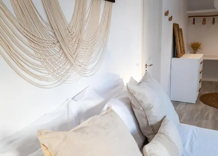 The Nine Graces- Celine, Elegant House With Pool, Garden & Rooftop Villa Kastraki (Naxos)