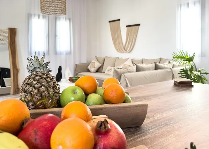 The Nine Graces- Celine, Elegant House With Pool, Garden & Rooftop Villa Kastraki (Naxos)