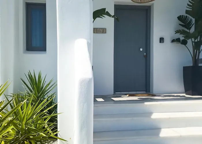 The Nine Graces- Celine, Elegant House With Pool, Garden & Rooftop Villa *