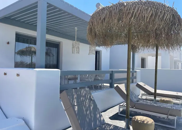 Villa The Nine Graces- Celine, Elegant House With Pool, Garden & Rooftop *