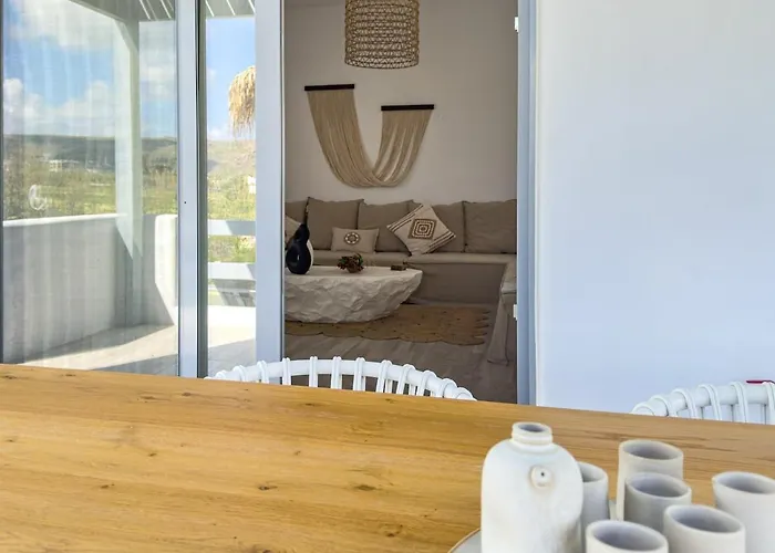 Villa The Nine Graces- Celine, Elegant House With Pool, Garden & Rooftop Kastraki (Naxos)